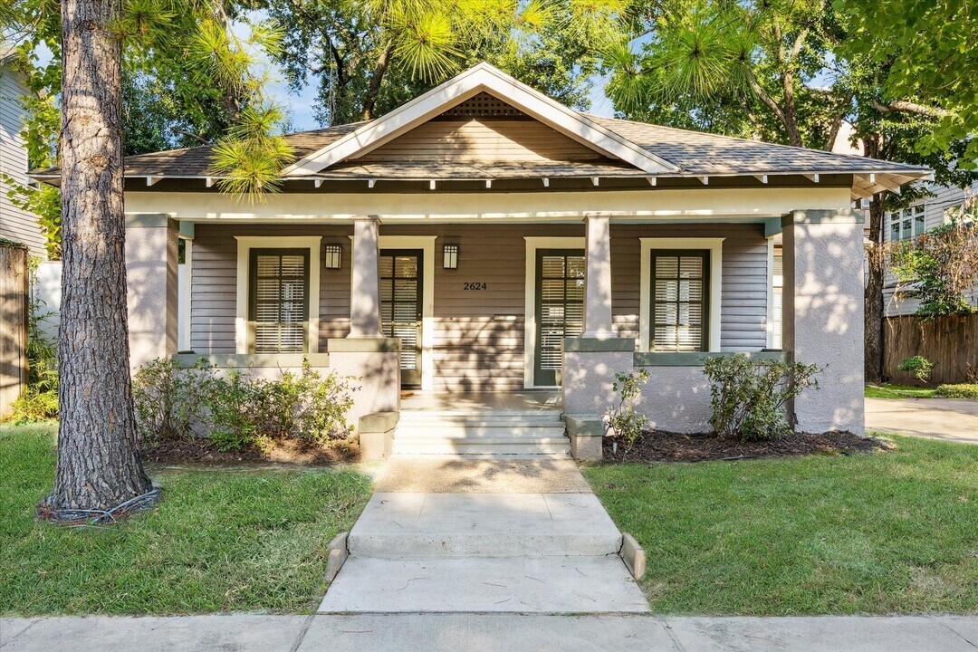 2624 Morrison St in Houston, TX - Foto de edificio