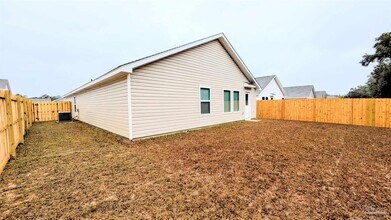 5396 Horizons Edge Ln in Milton, FL - Building Photo - Building Photo