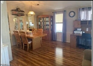 571 Sunrise Ln in North Fort Myers, FL - Building Photo - Building Photo