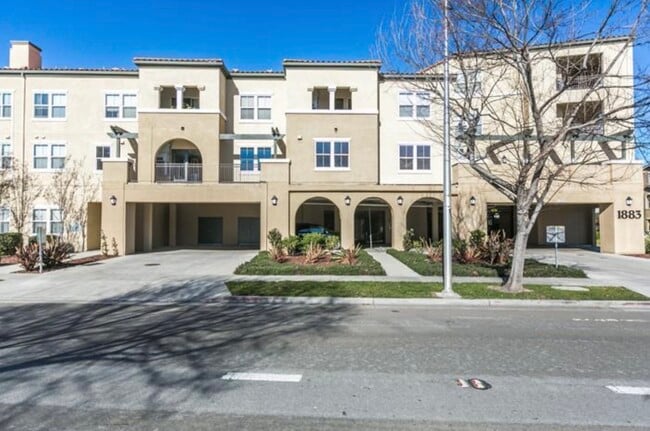 property at 1883 Agnew Rd