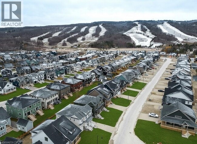 123 Courtland St in Blue Mountains, ON - Building Photo - Building Photo