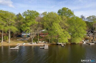 542 Lake Dr in Guilford, CT - Building Photo - Building Photo