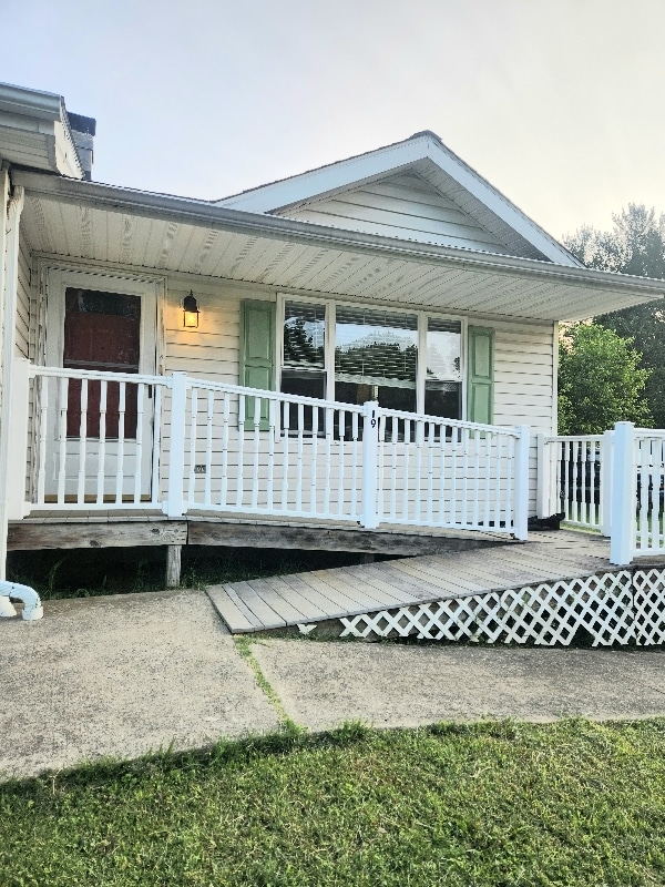 19 Thruway Dr