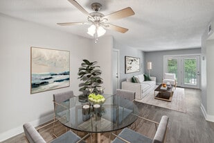 Nottingham Apartments in Hendersonville, TN - Building Photo