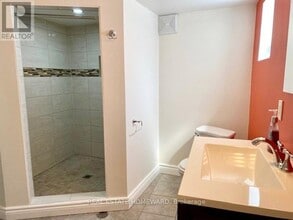 457 Mortimer Ave in Toronto, ON - Building Photo - Building Photo