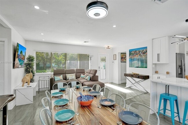 1800 N Victoria Park Rd in Fort Lauderdale, FL - Foto de edificio - Building Photo