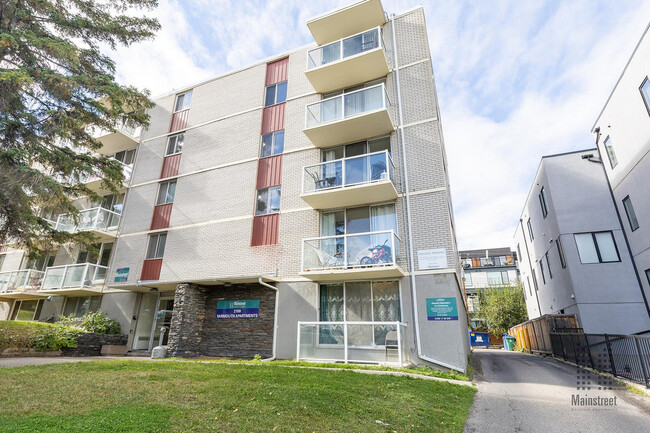 Yarmouth Apartments in Calgary, AB - Building Photo - Building Photo