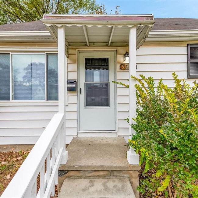 9082 Louise St in Livonia, MI - Building Photo - Building Photo