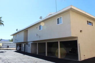 Ridgeview Apartments in Hemet, CA - Building Photo - Building Photo