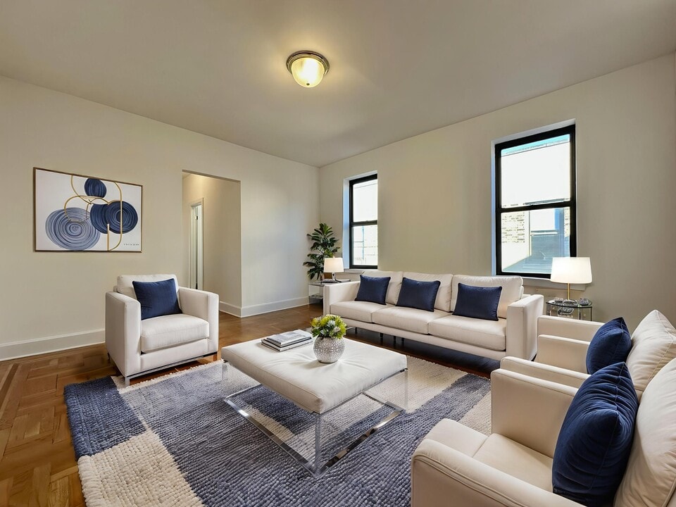 590 Fort Washington Ave in New York, NY - Building Photo