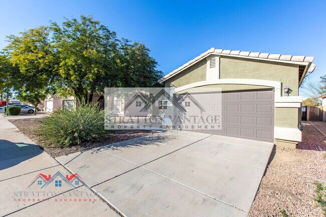 16092 W Woodlands Ave in Goodyear, AZ - Building Photo - Building Photo