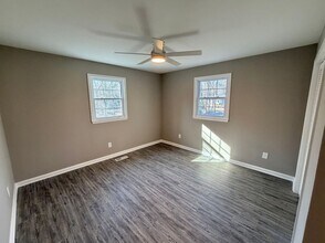 418-420 S Mulberry St in Statesville, NC - Foto de edificio - Building Photo