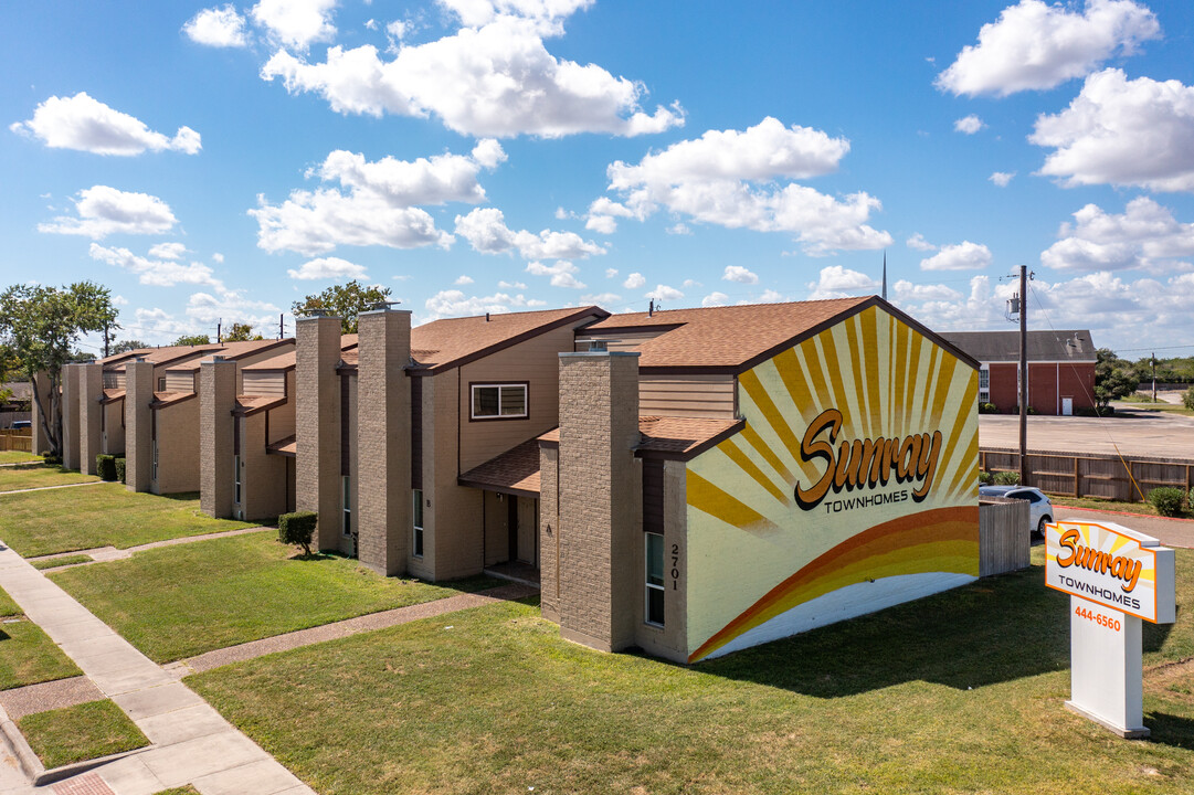 Sunray Townhomes in Corpus Christi, TX - Foto de edificio