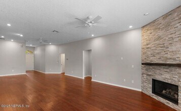 1520 Summerdown Way in Jacksonville, FL - Building Photo - Building Photo