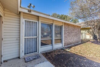 2943 Keslake St in San Antonio, TX - Building Photo - Building Photo