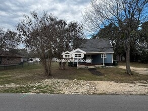 406 S Main St in Kyle, TX - Building Photo - Building Photo