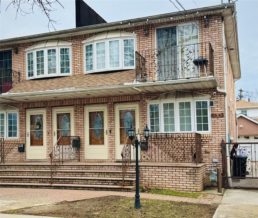 86-45 Range St in Queens, NY - Building Photo