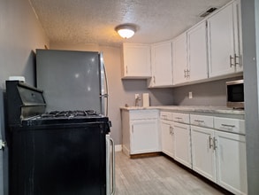 5508 Maudine Ave in West Valley City, UT - Building Photo - Building Photo
