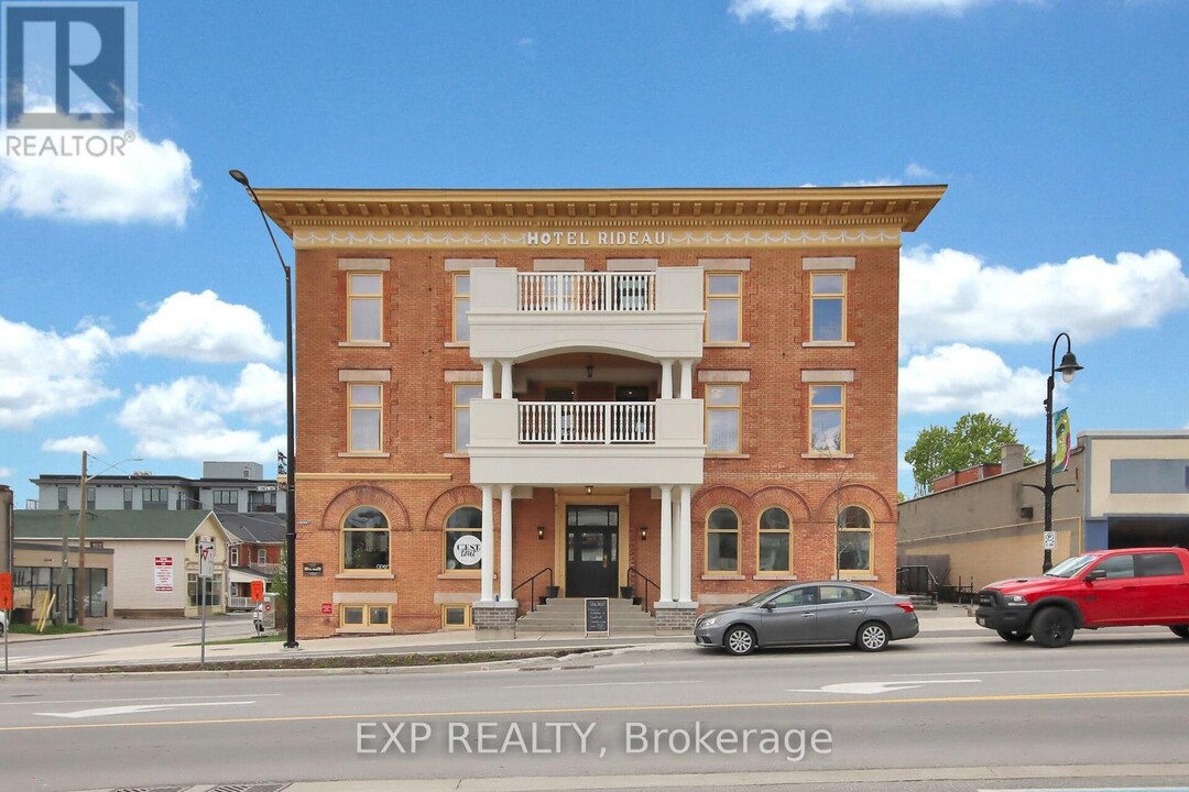 20-320 Beckwith St N in Smiths Falls, ON - Building Photo