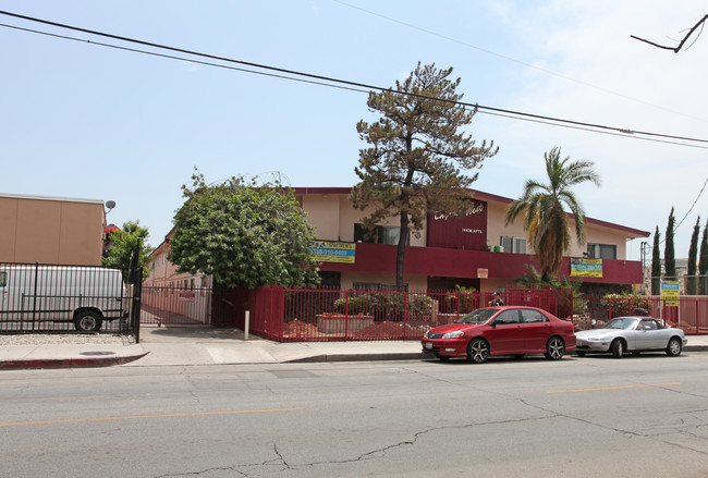 Valerio Apartments in Van Nuys, CA - Building Photo - Building Photo