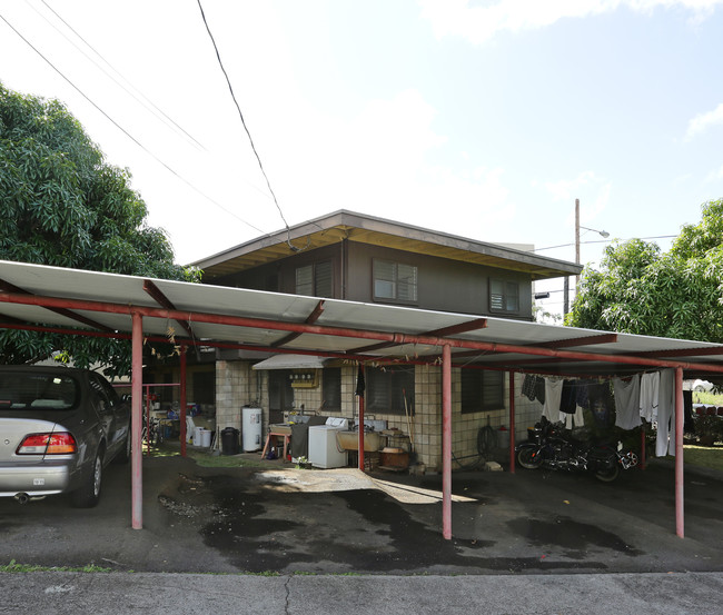 600 Captain Cook Ave in Honolulu, HI - Foto de edificio - Building Photo