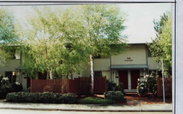 303 Factory Ave N in Renton, WA - Building Photo