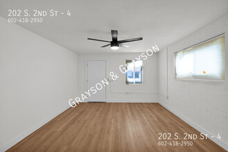 202 S 2nd St in Buckeye, AZ - Foto de edificio - Building Photo