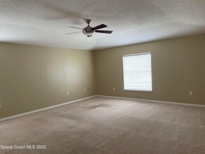 1666 Sawgrass Dr SW in Palm Bay, FL - Building Photo - Building Photo