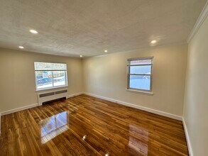 186 Summit Ave in Quincy, MA - Foto de edificio - Building Photo