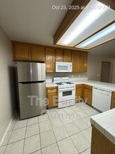 2901 N Zachary St in Visalia, CA - Building Photo - Building Photo
