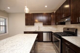 1143 Maple Ave in Evanston, IL - Building Photo - Building Photo