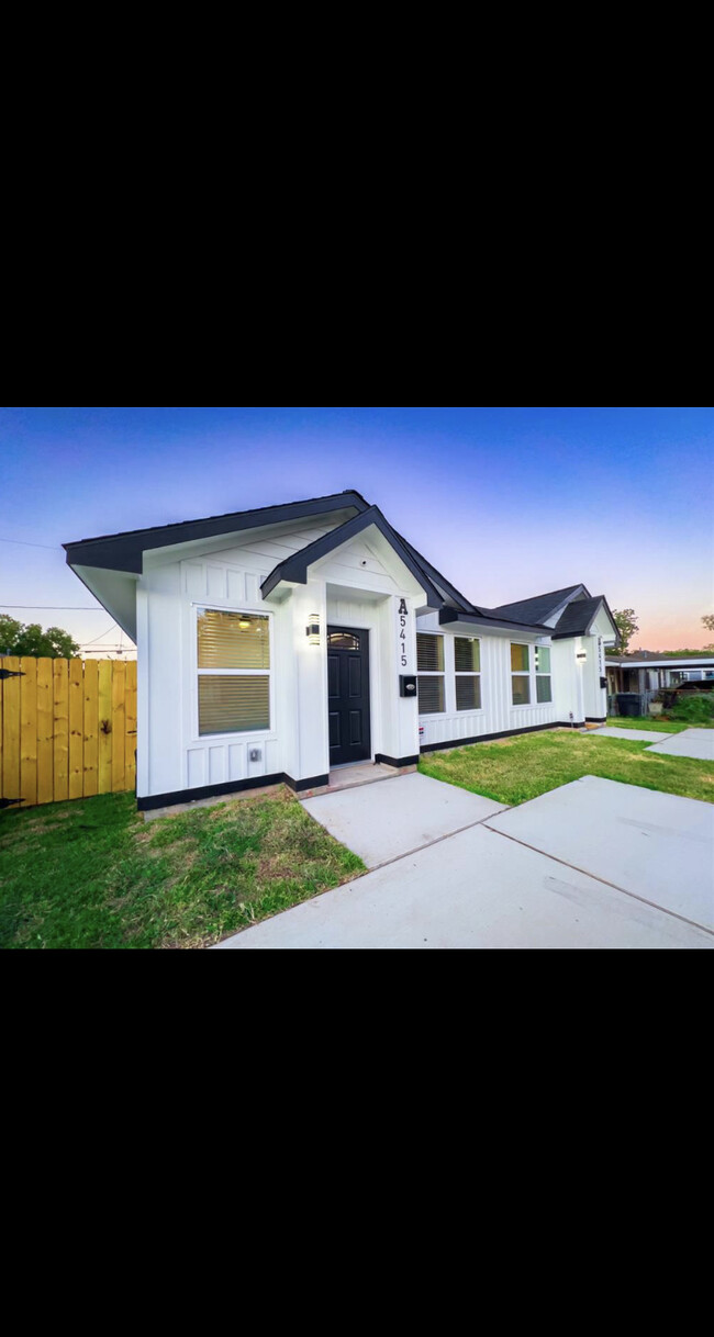 property at 5415 Myrtlewood St