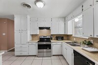 5900 Wessex Ave photo'