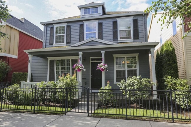 6262 NE Chestnut St in Hillsboro, OR - Building Photo - Building Photo