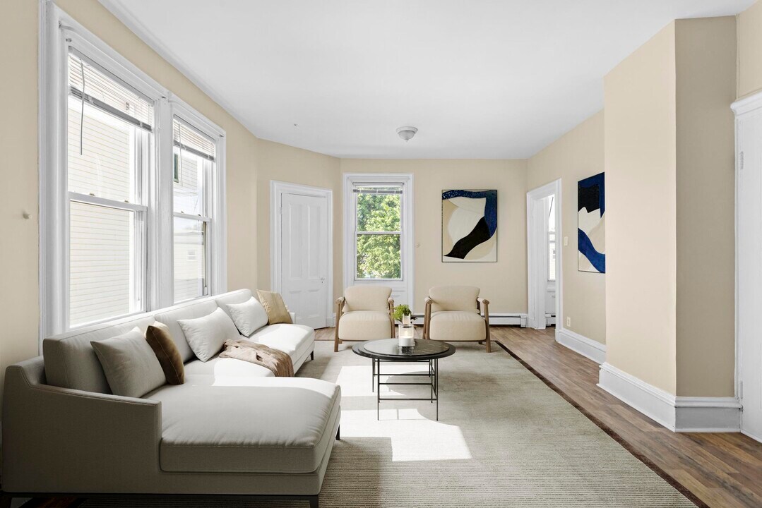 17 Linden St in Bayonne, NJ - Building Photo