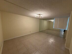 6463 La Costa Dr in Boca Raton, FL - Building Photo - Building Photo