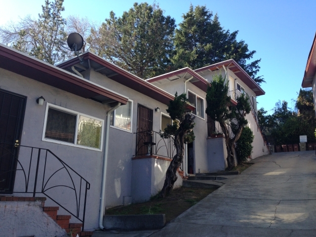 5243 Macarthur Blvd in Oakland, CA - Building Photo - Building Photo