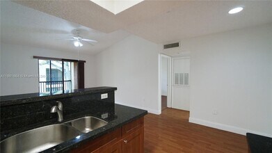 15570 SW 105th Ln in Miami, FL - Building Photo - Building Photo