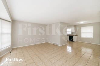 6217 E 95th Terrace in Kansas City, MO - Foto de edificio - Building Photo