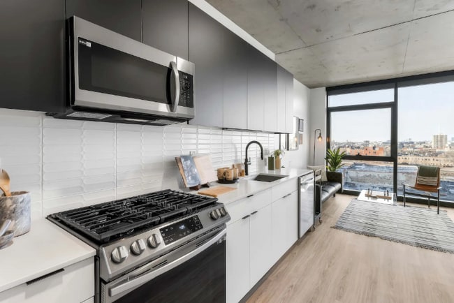 property at 1231 W Fulton St
