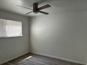 22 S Lake Dr in Antioch, CA - Building Photo - Building Photo