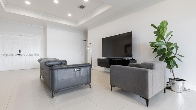 13430 SW 136th Terrace in Miami, FL - Building Photo - Building Photo