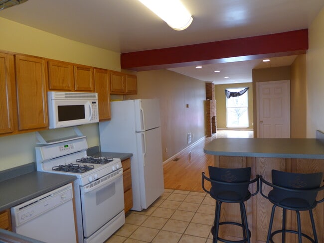 121 S Conkling St in Baltimore, MD - Building Photo - Building Photo