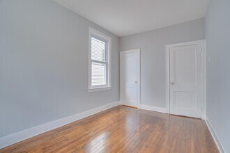 678 Liberty Ave in Jersey City, NJ - Building Photo - Building Photo