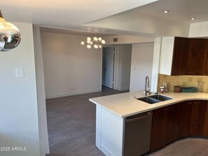 3713 E Glenrosa Ave in Phoenix, AZ - Building Photo - Building Photo