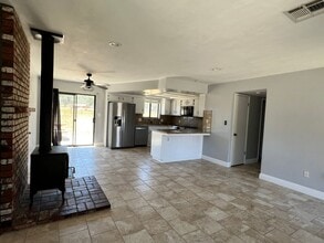 29512 Ryder Cup Ln in Tehachapi, CA - Building Photo - Building Photo