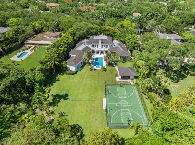11010 SW 69th Ave in Miami, FL - Building Photo - Building Photo