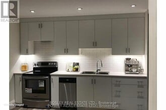 30 Edmund Ave in Toronto, ON - Building Photo - Building Photo