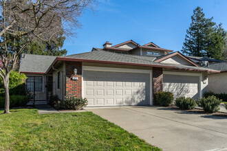 Bancroft Village in Walnut Creek, CA - Building Photo - Building Photo