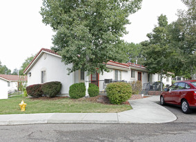 Homestead at Lakewood Apartments